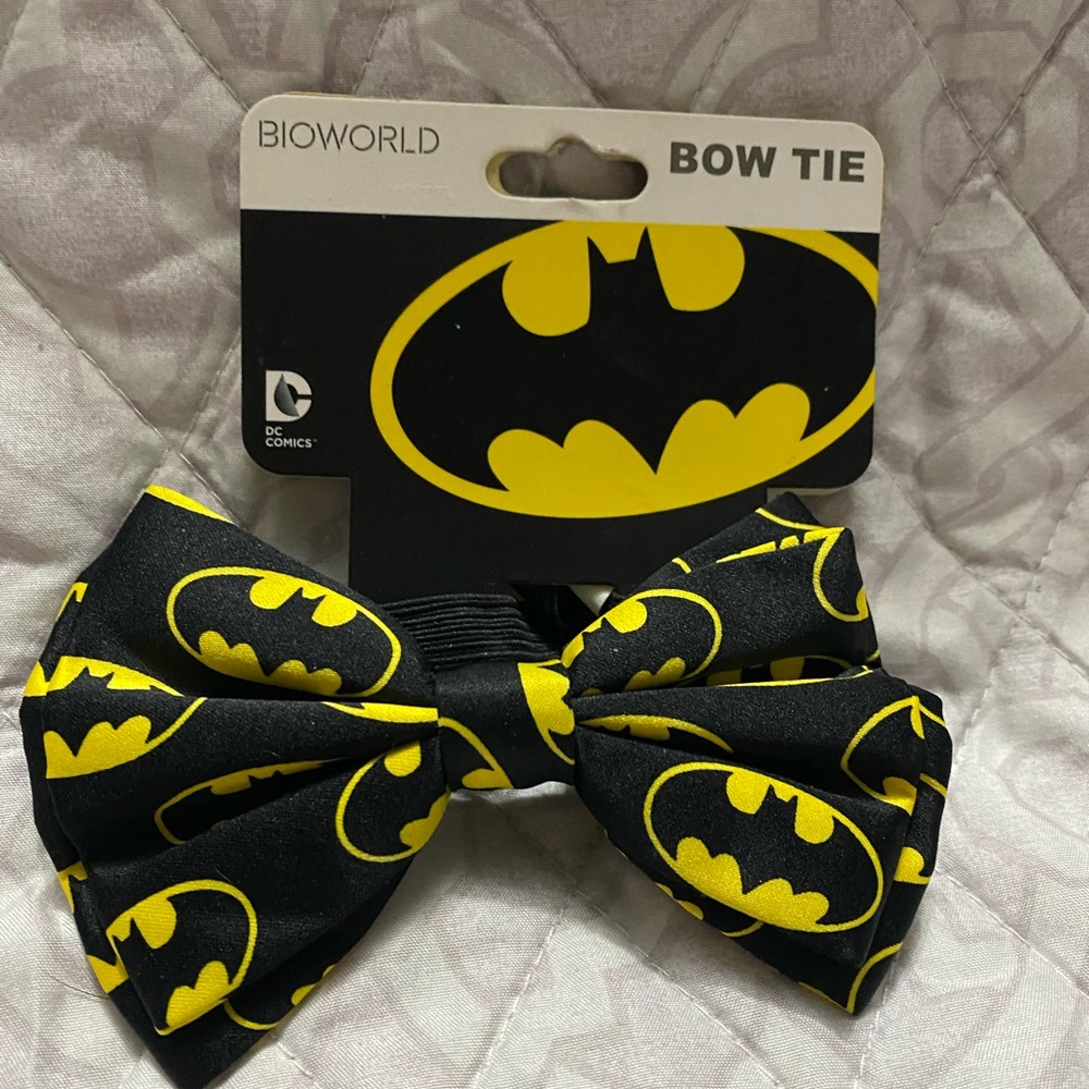 DC comics Batman bow tie